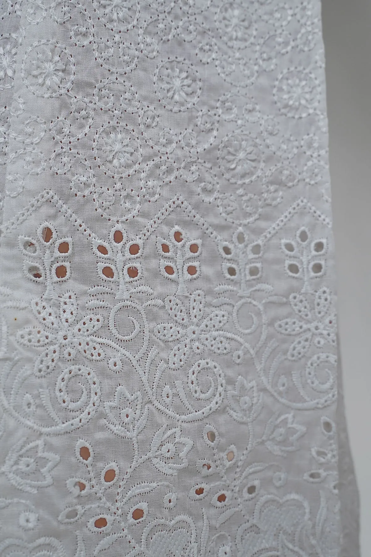 3684-WHITE EMBROIDERED TROUSER STITCHED