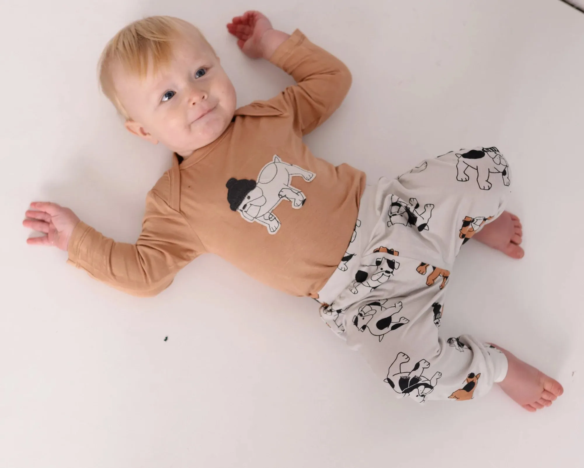SIL Bulldog Onsie & Jogger set bamboo
